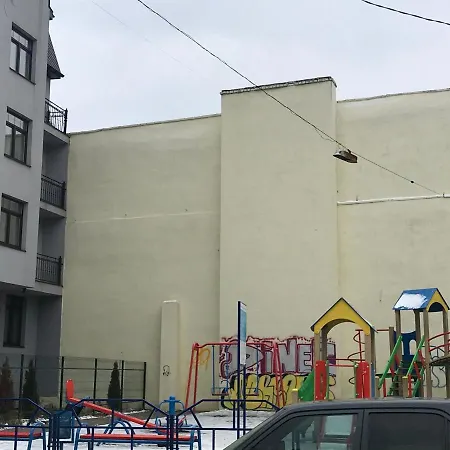 Апартаменти центр .гарний і зручний район. Львів