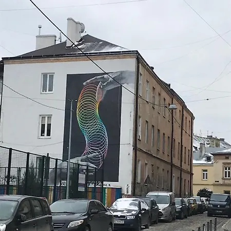 центр пл старий ринок In The Center Of поруч громадська парковка * Lviv